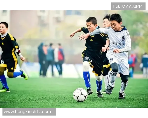 足球课题书：探索足球运动对青少年身心发展的影响与实践研究